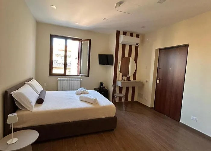 Saro * Pietraperzia